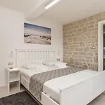 Villa Sunrise *